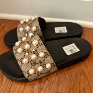Pearl slides